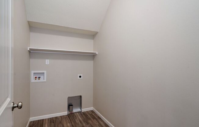 4 beds, 4 baths, 1,900 sqft, $2,540, Unit Unit B