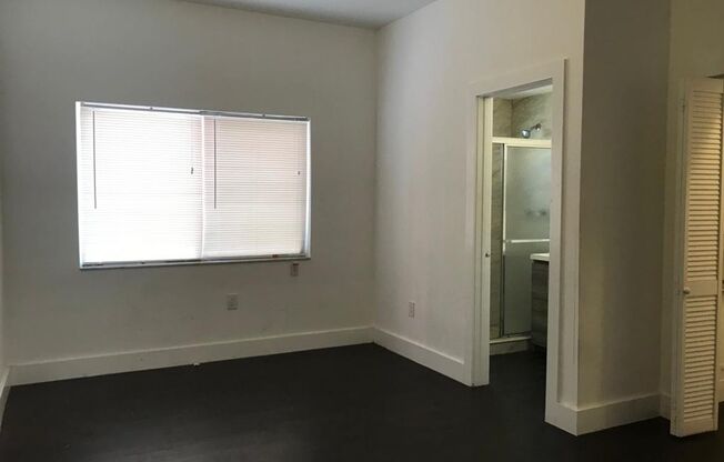 1 bed, 1 bath, 550 sqft, $1,650, Unit 1040-6