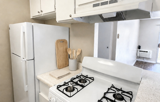1 bed, 1 bath, 602 sqft, $2,195, Unit 32