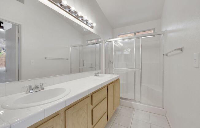 3 beds, 2 baths, $1,800