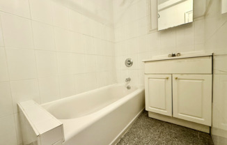 Studio, 1 bath, $2,535, Unit 7E