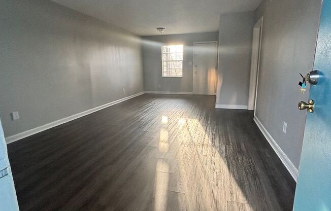 2 beds, 2 baths, 1,040 sqft, $850