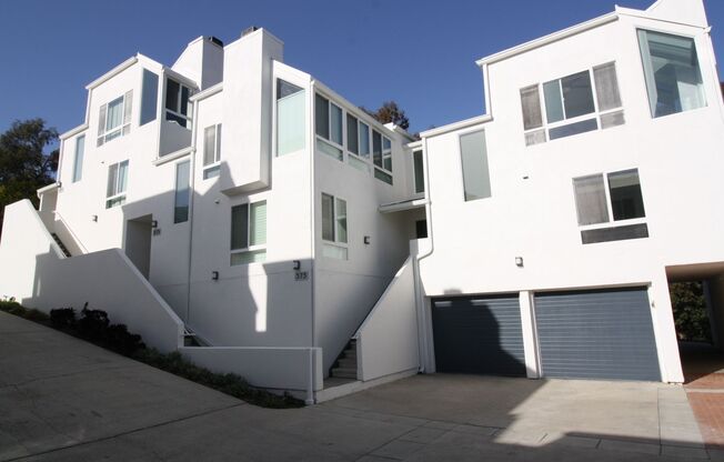 Gorgeous Solana Beach Townhouse - Ocean & Race Track Views - Multi-level - Two Car Garage