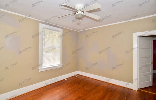 2 beds, 1 bath, $1,050, Unit Apt. A