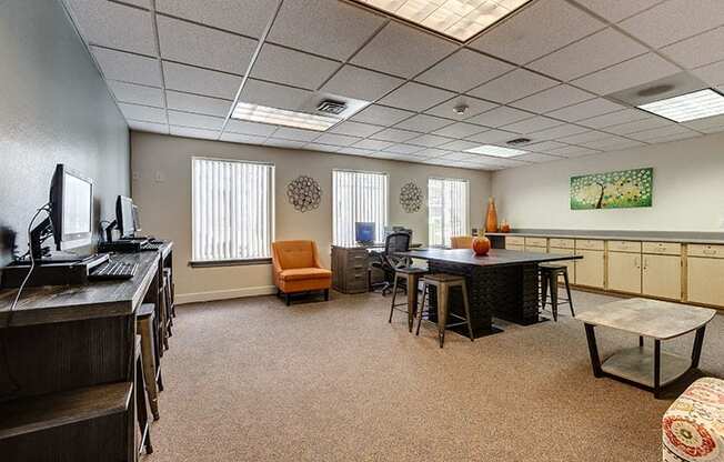 Business Center at SILVER CREEK, Pasco