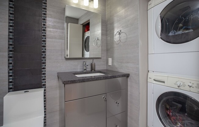 1 bed, 1 bath, 799 sqft, $3,700, Unit 203