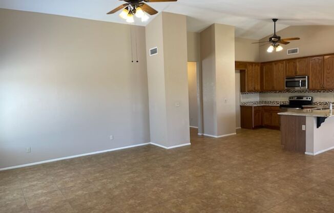 4 beds, 2 baths, $2,299, Unit 21196306