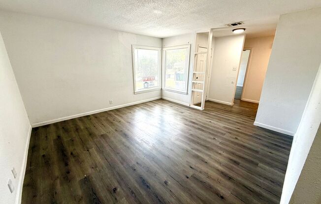 307 HARTLINE DR