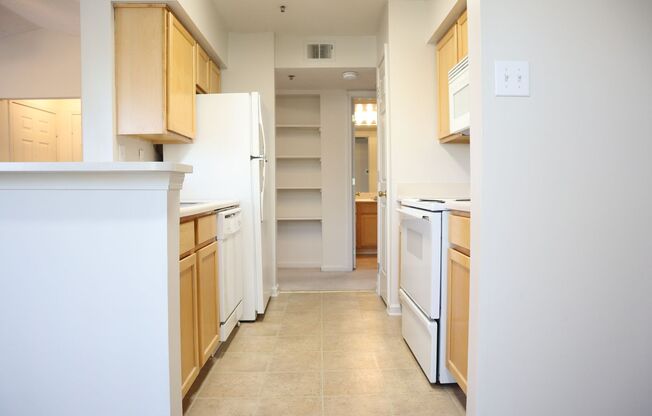 1 bed, 1 bath, 671 sqft, $1,369, Unit 3-3304
