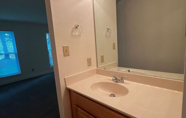 2 beds, 2 baths, 1,017 sqft, $1,900, Unit 1003 G #3B