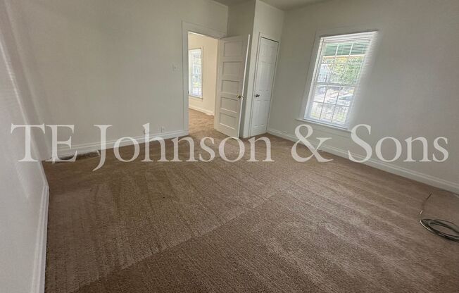 2 beds, 1 bath, $995