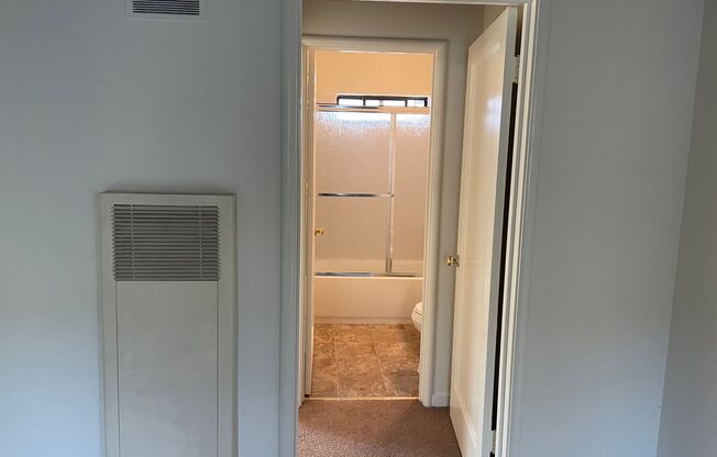 1 bed, 1 bath, $1,925, Unit 04