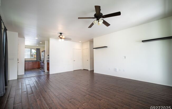 4BR/3BA/2Car Garage, Solar water heater & PV panels in Olino at Mehana, Kapolei