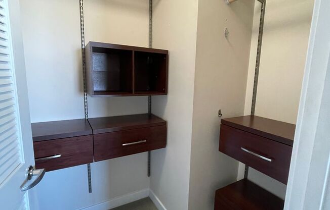 Wonderful Jr 1 bedroom 1 bath at The Beacon with Incredible City Views