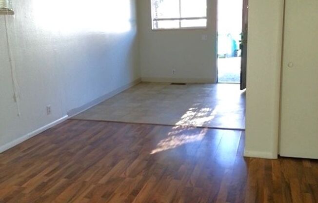 71 Vine Street  - Charming 2-Bedroom Apartment in Reno's Heart!
