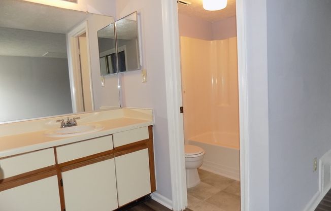 2 beds, 2 baths, $1,200