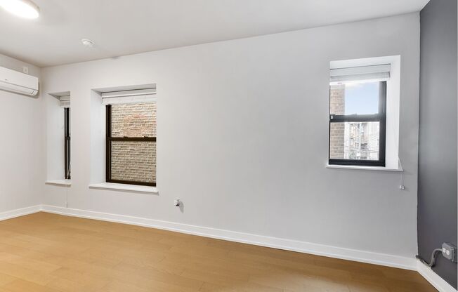 Studio, 1 bath, 225 sqft, $1,360, Unit 204