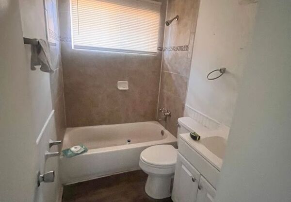 532 CAMROSE DR