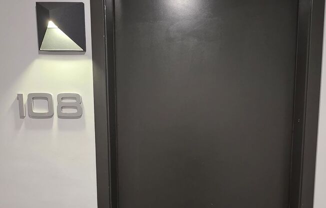 1 bed, 1 bath, 615 sqft, $2,398, Unit 108