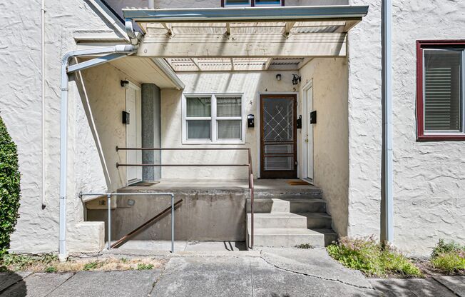 746 East 19th Ave