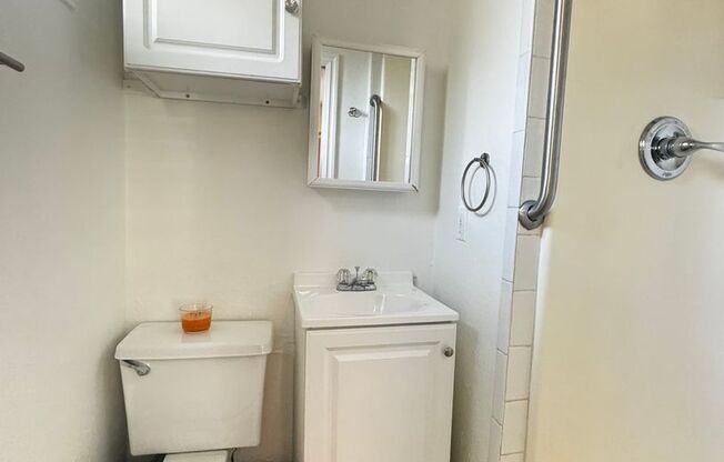 1 bed, 1 bath, 600 sqft, $2,000, Unit ADU