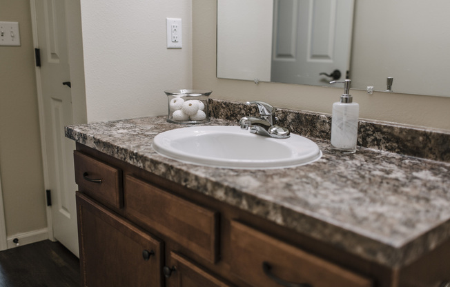 3 beds, 2 baths, 1,242 sqft, $1,750, Unit 4201-308