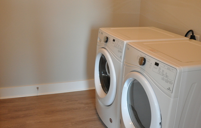 2 beds, 1.5 baths, 1,795 sqft, $2,950, Unit 502