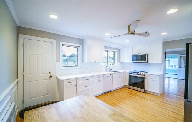 165 EVELYN RD