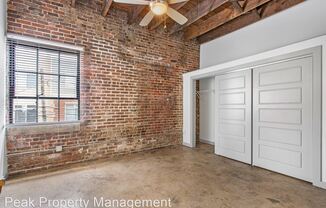 7 E. Jackson Street
