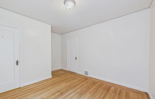 1148 Norwood Ave, Oakland, CA 94610