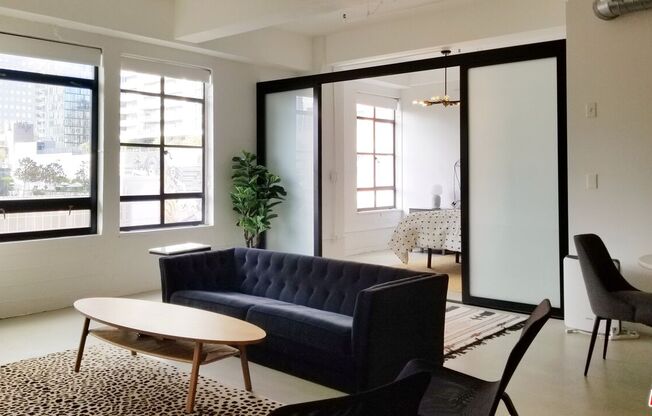 2 beds, 1 bath, 1,200 sqft, $3,900, Unit 410