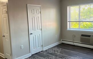 2322 GLENDALE TERRACE