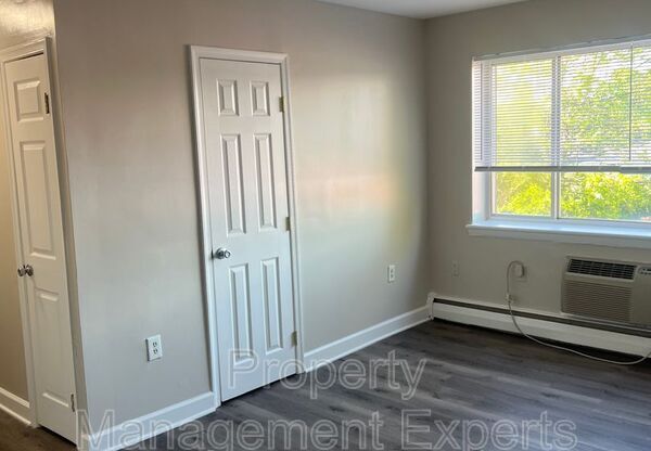 2322 GLENDALE TERRACE