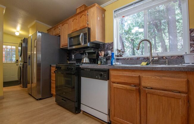 3 beds, 2 baths, $1,995