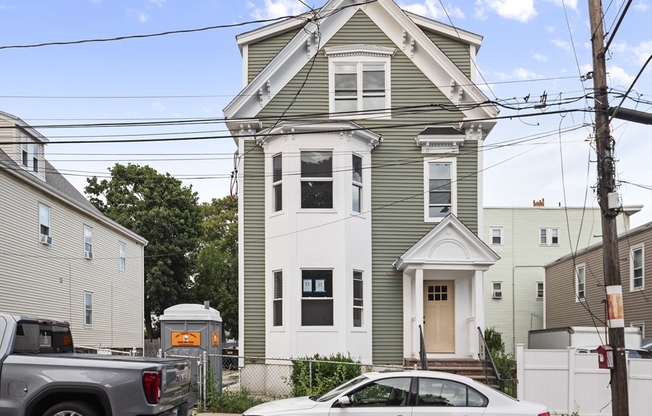 206 BYRON ST