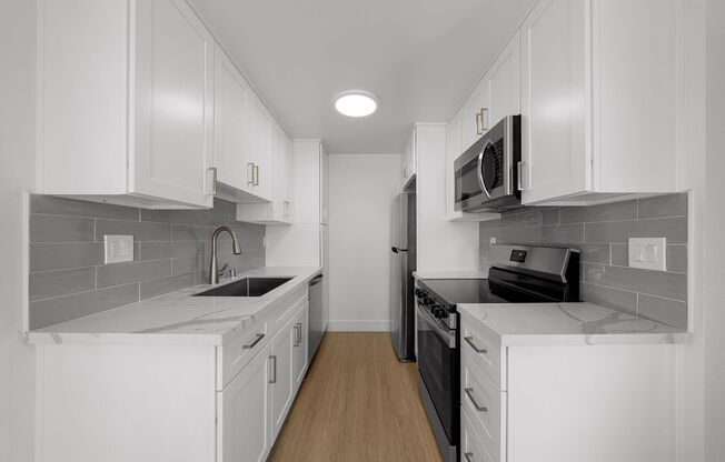 University Crest Apartments | Hillcrest/Mission Hills – Modern Living