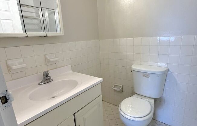 2 beds, 2 baths, 950 sqft, $1,489, Unit 202N