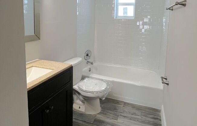 Studio, 1 bath, 600 sqft, $1,489, Unit 5F