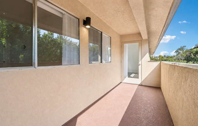 2 beds, 2 baths, 925 sqft, $2,595, Unit 4665-25