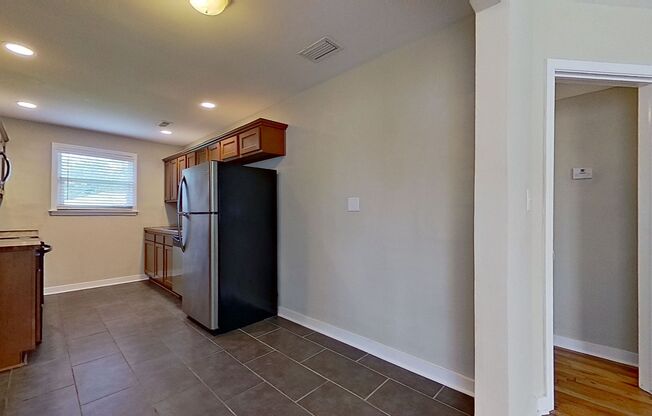 2 beds, 1 bath, $1,500