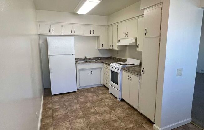 0691 - 2485 North Avenue