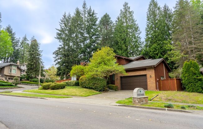 4bd/2.75ba Bellevue Home