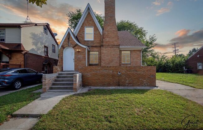 $1,695/month - 4 Bed 2 Bath House in Detroit