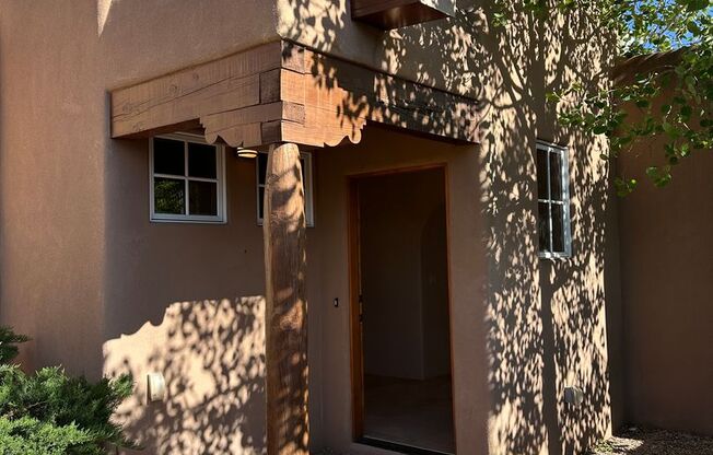 737 Don Cubero Alley Unit D - South Capitol!