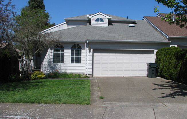 Two Bedroom, Two Bathroom Home in West Salem