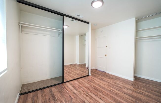 Kelly St | 6701-33
