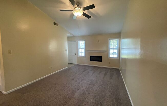 2 beds, 2 baths, $995