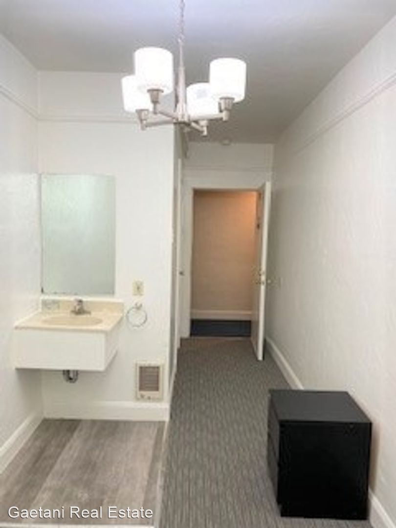 198 Carl Street San Francisco, CA ApartmentAdvisor