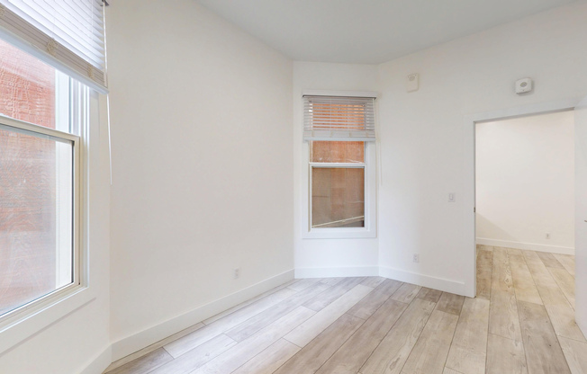 759 6 AVE