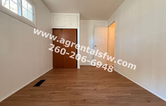 3 beds, 1 bath, $1,300